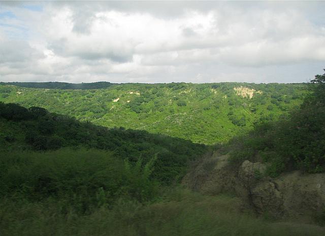 AZ050